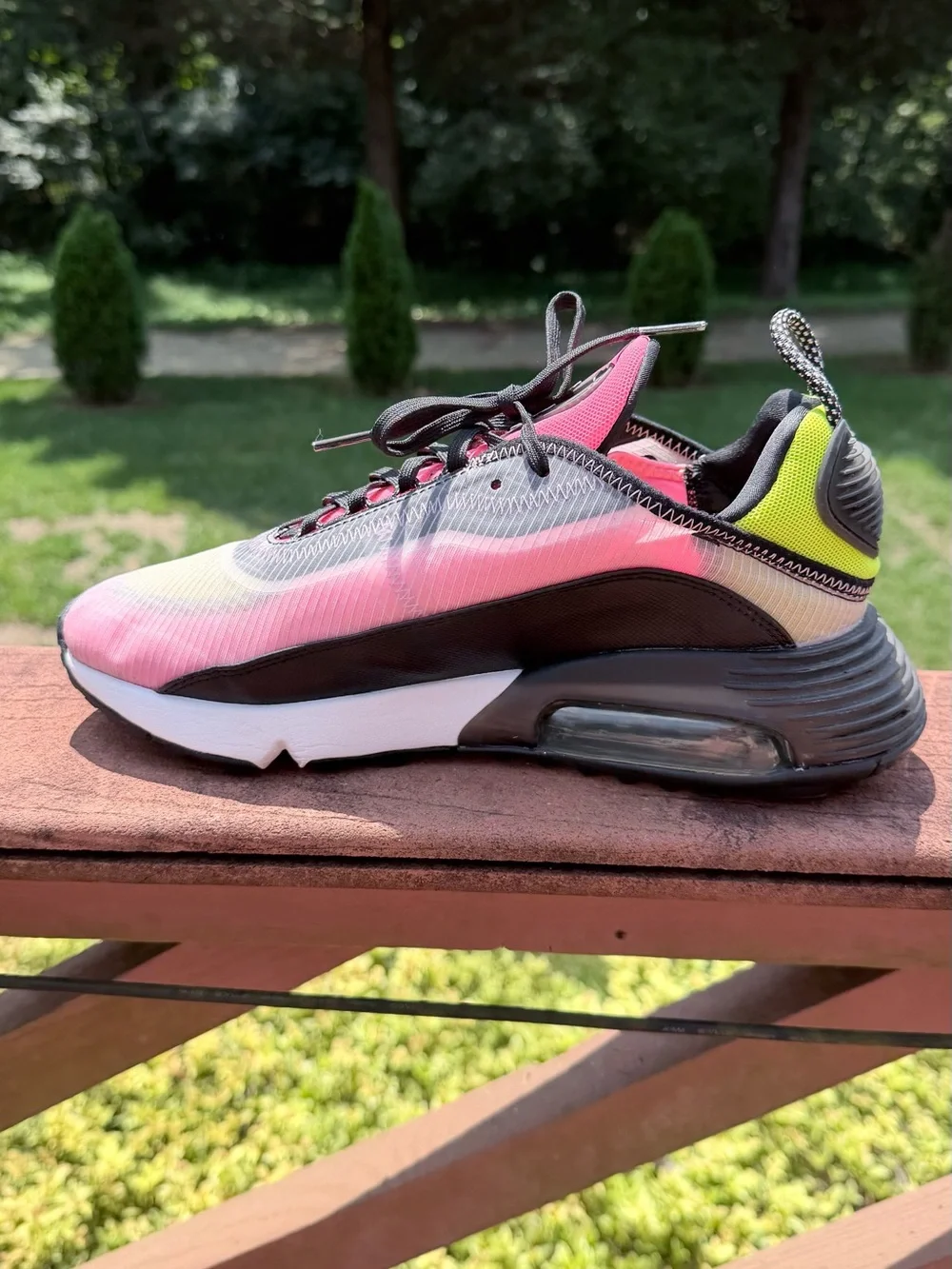Nike Wmns Air Max 2090 'Champagne Cyber' Nike /  Sneakers /  Air Max 2090.